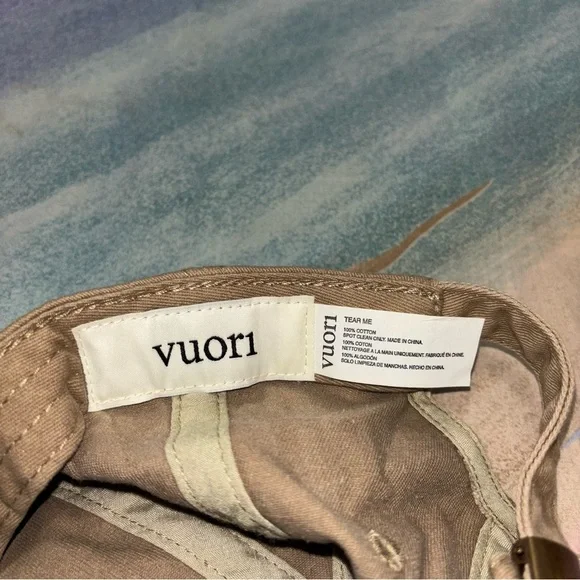NEW Vuori Spellout Logo Ball Cap Baseball Hat Camel Tan O/S Adjustable - Picture 5 of 7